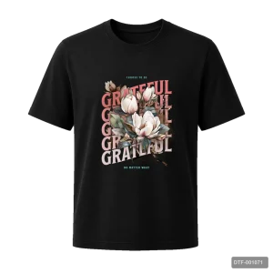 Маичка со цветен мотив и инспиративен текст